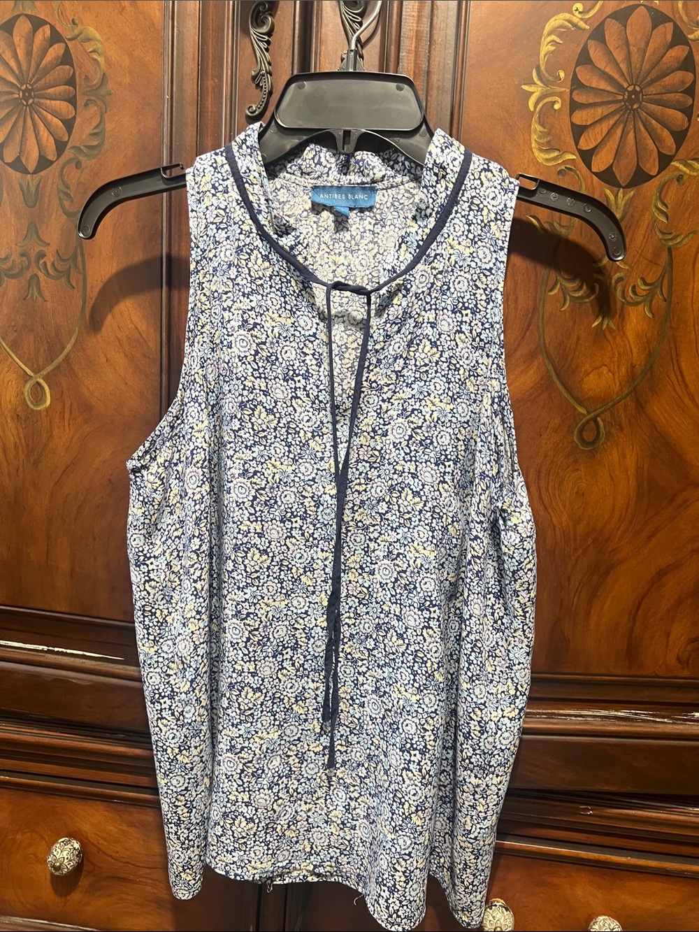 Antibes Blanc Sleeveless Top